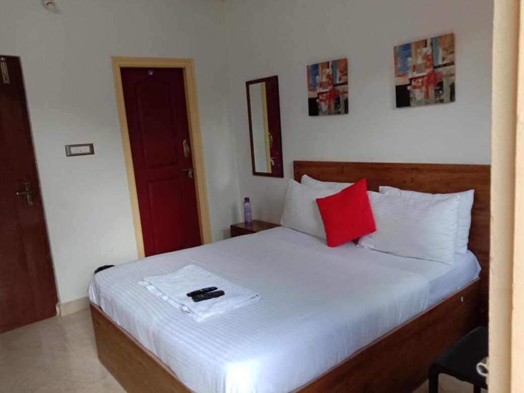 Sk Residency Bed & Breakfast Bangalore Luaran gambar
